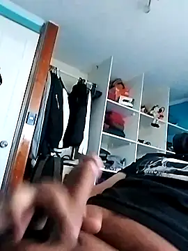 Snapshot of Elrep_tile chatting on 11/12/25, 05:46 Elrep tile online show from 11/12/25, 05:46