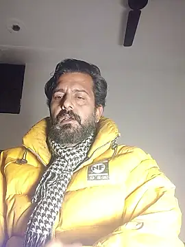 Snapshot of MAGNETICDADDY8 chatting on 01/09/26, 10:22 MAGNETICDADDY8 online show from 01/09/26, 10:22