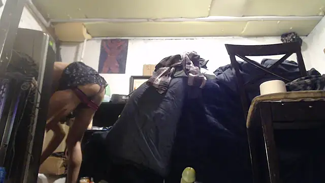 Snapshot of SadCatDaddy chatting on 01/18/25, 10:17 SadCatDaddy online show from 01/18/25, 10:17