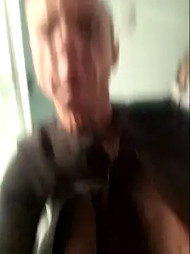 Snapshot of SoooV3ryKinky chatting on 02/07/25, 07:07 SoooV3ryKinky online show from 02/07/25, 07:07