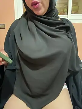 Snapshot of Sindrila_ chatting on 01/02/25, 11:31 Sindrila online show from 01/02/25, 11:31