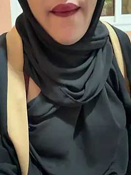 Snapshot of Sindrila_ chatting on 02/09/25, 12:08 Sindrila online show from 02/09/25, 12:08