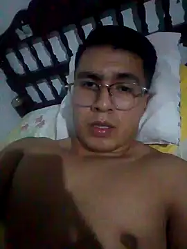 Snapshot of RODRI_POLLADURA chatting on 01/14/25, 02:40 RODRI POLLADURA online show from 01/14/25, 02:40