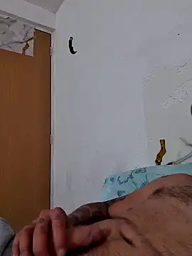 Snapshot of VDorseJHill6 chatting on 02/13/26, 01:40 VDorseJHill6 online show from 02/13/26, 01:40