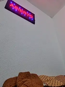 Snapshot of VDorseJHill6 chatting on 03/04/26, 05:35 VDorseJHill6 online show from 03/04/26, 05:35