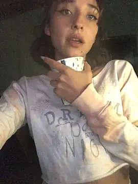 NickiYoung online show from 01/28/25, 06:49