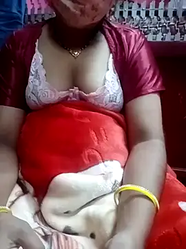 Snapshot of YourHotRandi chatting on 11/29/25, 06:33 YourHotRandi online show from 11/29/25, 06:33