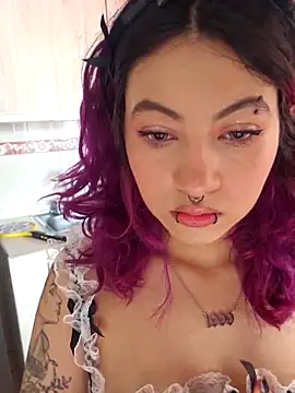 Snapshot of bri_cullen chatting on 10/07/25, 03:42 bri cullen online show from 10/07/25, 03:42