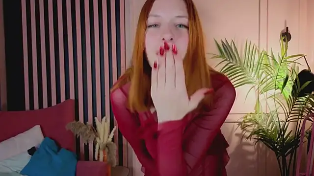 Mikka Blush online show from 10/20/25, 10:10