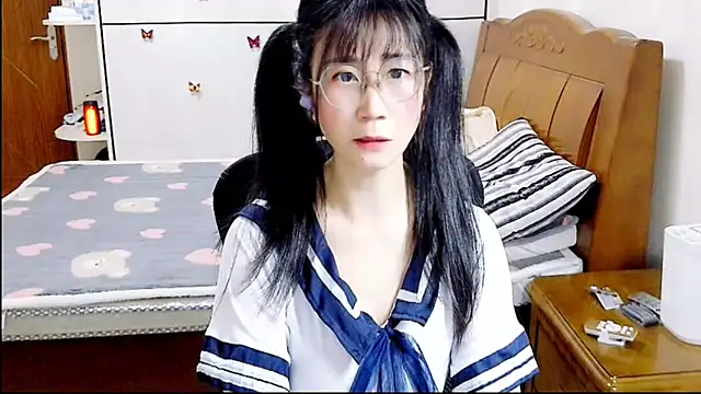 Strawberry baby online show from 09/12/25, 03:56