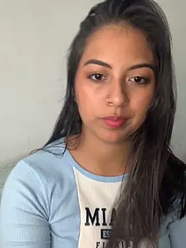 Julii- online show from 10/16/25, 01:56