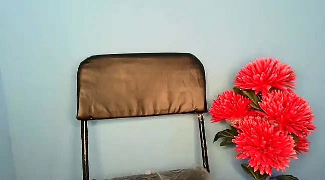 Snapshot of SIYA_MAVI chatting on 01/22/25, 10:18 SIYA MAVI online show from 01/22/25, 10:18