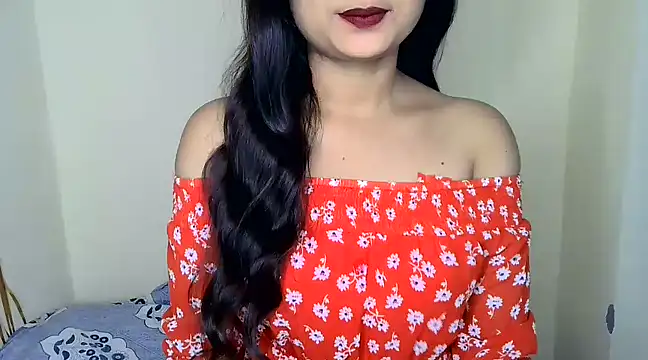 Snapshot of SIYA_MAVI chatting on 02/13/25, 06:30 SIYA MAVI online show from 02/13/25, 06:30