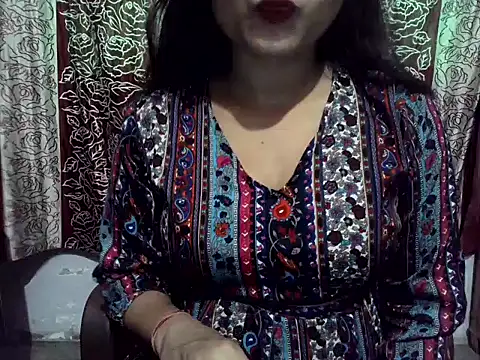 Snapshot of SIYA_MAVI chatting on 09/21/25, 02:46 SIYA MAVI online show from 09/21/25, 02:46