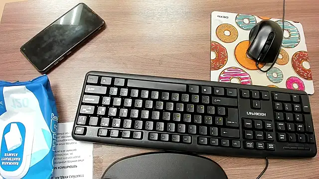 Snapshot of Hot_stuff6 chatting on 01/07/25, 06:38 Hot stuff6 online show from 01/07/25, 06:38