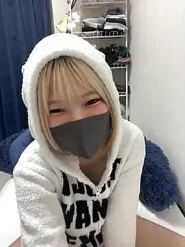 Hikaru-chan online show from 03/22/25, 07:20