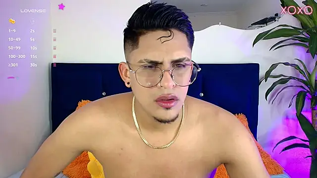 twinkmilk  online show from 01/20/25, 12:07