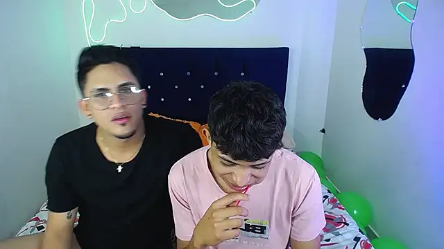 twinkmilk  online show from 01/29/25, 01:58