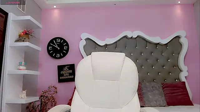 Snapshot of Diva_Smith02 chatting on 01/25/25, 11:34 Diva Smith02 online show from 01/25/25, 11:34