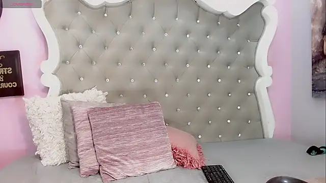 Snapshot of Diva_Smith02 chatting on 01/26/25, 06:06 Diva Smith02 online show from 01/26/25, 06:06