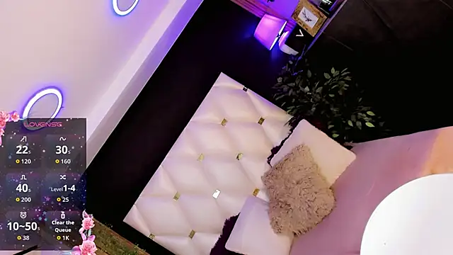 Diva Smith02 online show from 04/06/26, 10:27