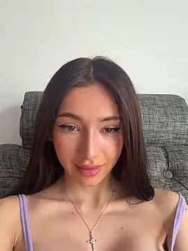 Snapshot of Maddy_Jones chatting on 02/12/25, 08:07 Maddy Jones online show from 02/12/25, 08:07