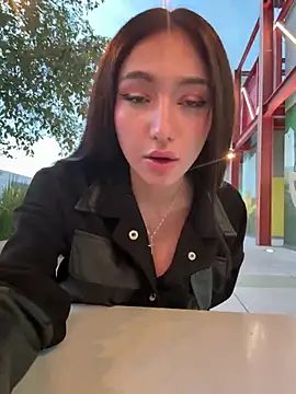 Snapshot of Maddy_Jones chatting on 02/22/25, 11:13 Maddy Jones online show from 02/22/25, 11:13