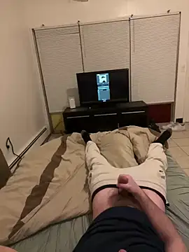 Snapshot of coreyl9718 chatting on 02/14/25, 02:39 coreyl9718 online show from 02/14/25, 02:39