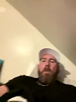 Snapshot of coreyl9718 chatting on 11/15/25, 10:04 coreyl9718 online show from 11/15/25, 10:04