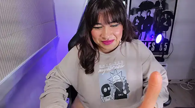 Snapshot of Ji_Eun chatting on 01/05/25, 06:35 Ji Eun online show from 01/05/25, 06:35