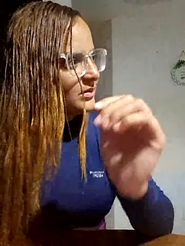 AliceRuivinha2 online show from 02/28/25, 01:47