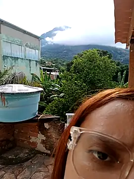 Snapshot of AliceRuivinha2 chatting on 02/22/26, 11:20 AliceRuivinha2 online show from 02/22/26, 11:20