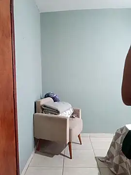 AliceRuivinha2 online show from 03/18/26, 12:41