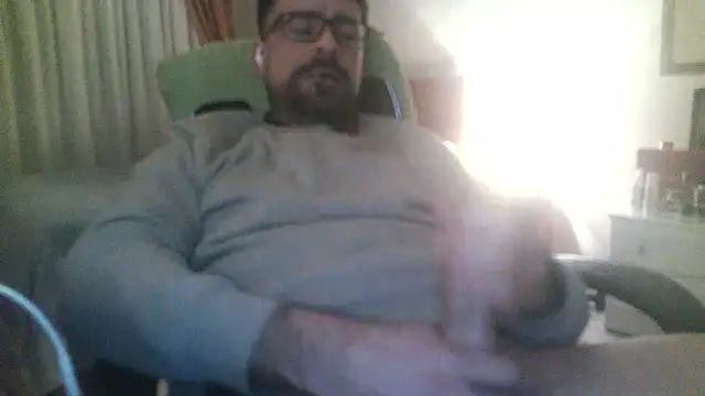 Snapshot of Patrickhound chatting on 01/03/25, 02:54 Patrickhound online show from 01/03/25, 02:54
