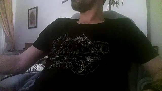 Snapshot of Patrickhound chatting on 12/01/25, 12:48 Patrickhound online show from 12/01/25, 12:48