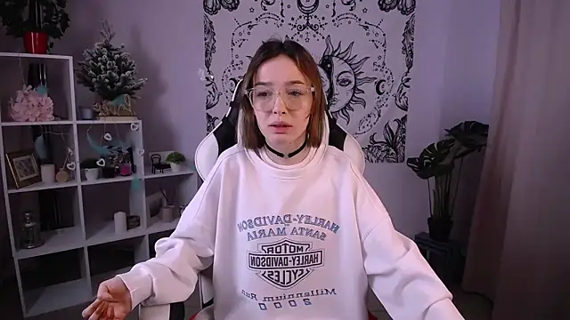 MiniSofy online show from 01/05/25, 01:26
