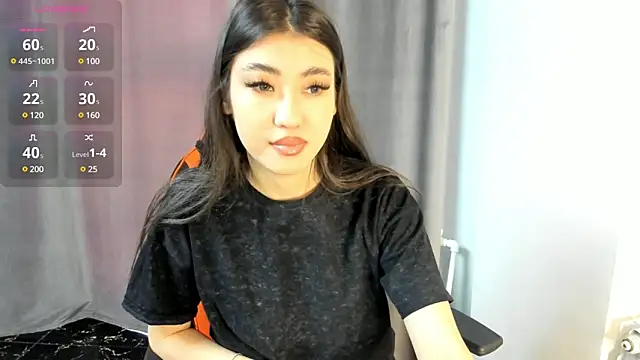 Snapshot of EclipseEve chatting on 01/14/25, 06:02 EclipseEve online show from 01/14/25, 06:02