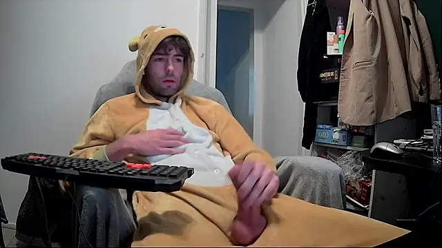 Snapshot of onesieboyx chatting on 12/02/25, 03:18 onesieboyx online show from 12/02/25, 03:18