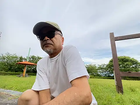 Snapshot of Ryo-j chatting on 06/13/26, 08:23 Ryo-j online show from 06/13/26, 08:23