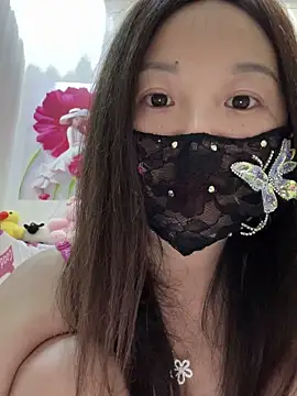 SSSniang- online show from 10/11/25, 11:47