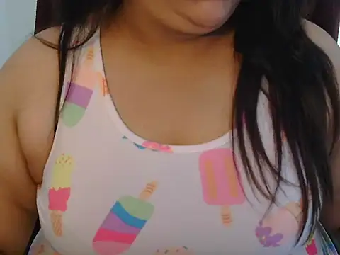 Snapshot of Jenny_lovee chatting on 04/21/26, 11:05 Jenny lovee online show from 04/21/26, 11:05