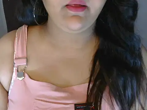 Snapshot of Jenny_lovee chatting on 04/26/26, 02:37 Jenny lovee online show from 04/26/26, 02:37
