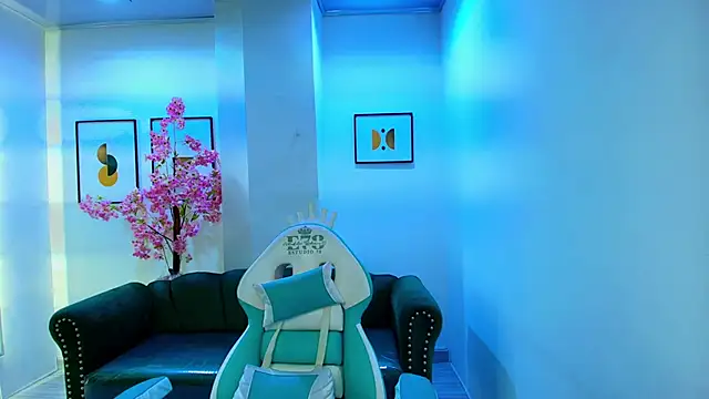 Snapshot of Arianna_sweeet chatting on 11/09/25, 03:49 Arianna sweeet online show from 11/09/25, 03:49