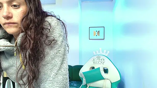 Snapshot of Arianna_sweeet chatting on 11/29/25, 03:20 Arianna sweeet online show from 11/29/25, 03:20