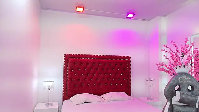 Snapshot of Arianna_sweeet chatting on 12/03/25, 07:12 Arianna sweeet online show from 12/03/25, 07:12