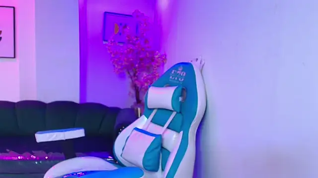 Arianna sweeet online show from 04/07/26, 04:13