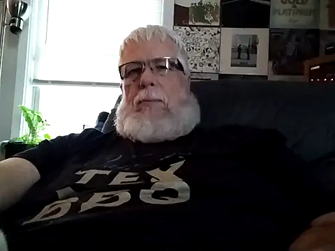 Snapshot of Futura_intx chatting on 09/12/25, 07:36 Futura intx online show from 09/12/25, 07:36