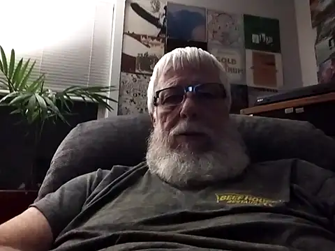 Snapshot of Futura_intx chatting on 10/12/25, 12:53 Futura intx online show from 10/12/25, 12:53