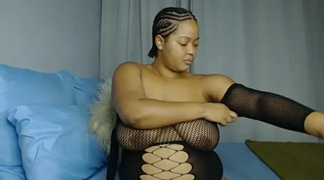Snapshot of sexytinashe21 chatting on 03/14/25, 03:37 sexytinashe21 online show from 03/14/25, 03:37