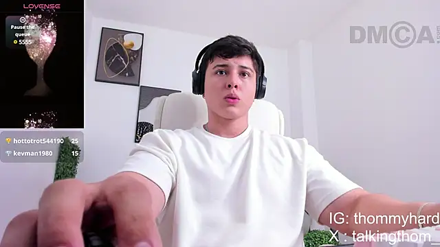 Snapshot of Thom_Ohtani chatting on 01/07/25, 05:22 Thom Ohtani online show from 01/07/25, 05:22